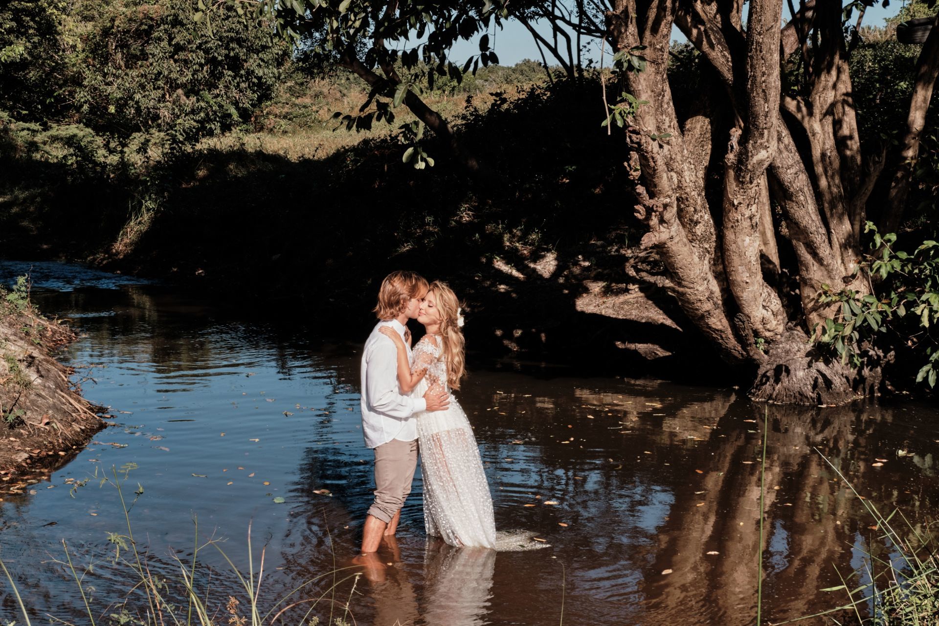 Foto Isadora & Rafael | Ensaio de Noivos | Fazenda Terra do Sol | Tabuba-CE Foto Isadora & Rafael | Ensaio de Noivos | Fazenda Terra do Sol | Tabuba-CE - Imagem 17
