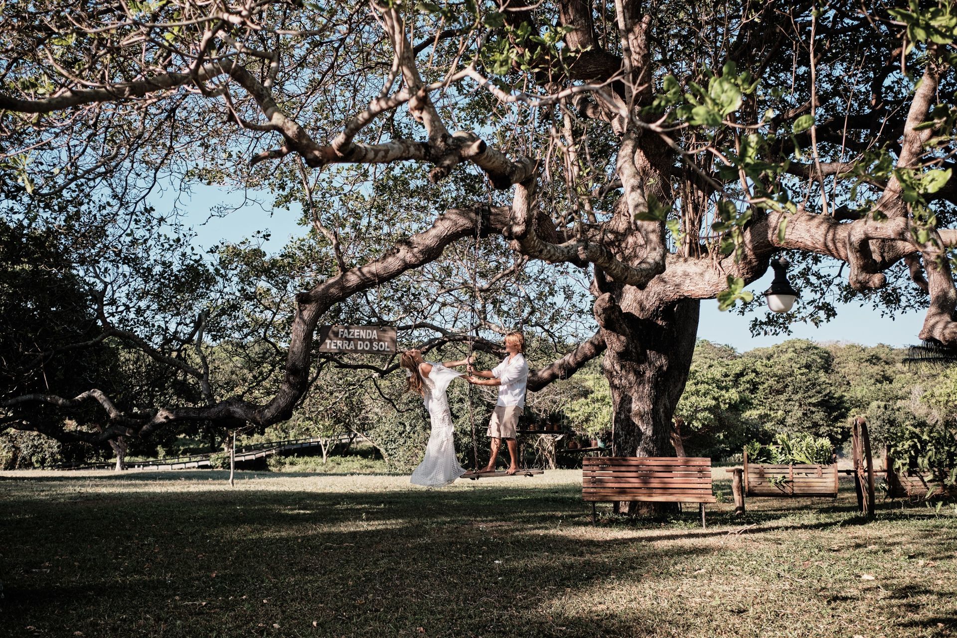 Foto Isadora & Rafael | Ensaio de Noivos | Fazenda Terra do Sol | Tabuba-CE Foto Isadora & Rafael | Ensaio de Noivos | Fazenda Terra do Sol | Tabuba-CE - Imagem 27
