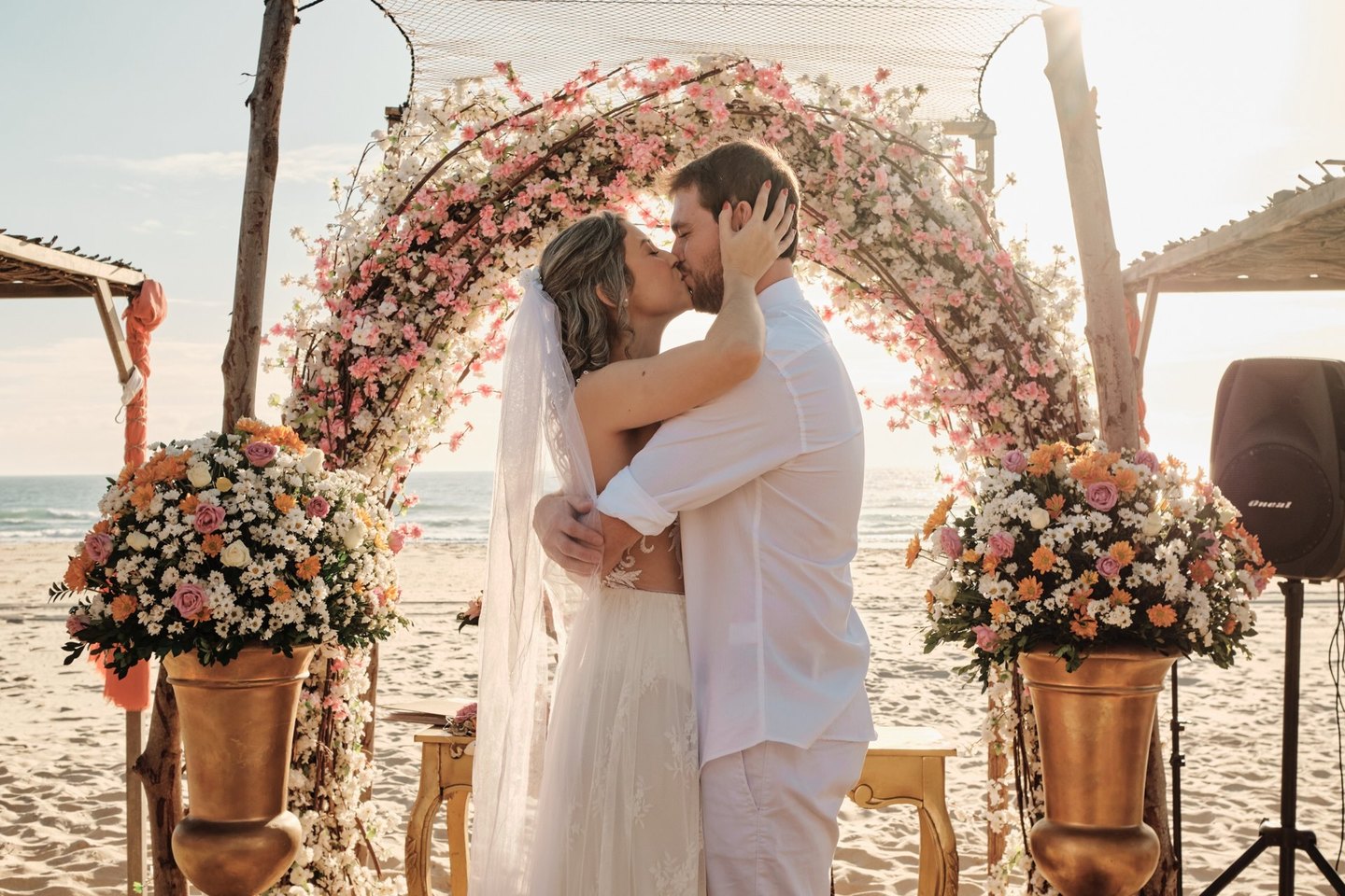 Jesica & Giancarlo | Elopement Wedding | Morro Branco-CE Jesica & Giancarlo | Elopement Wedding | Morro Branco-CE