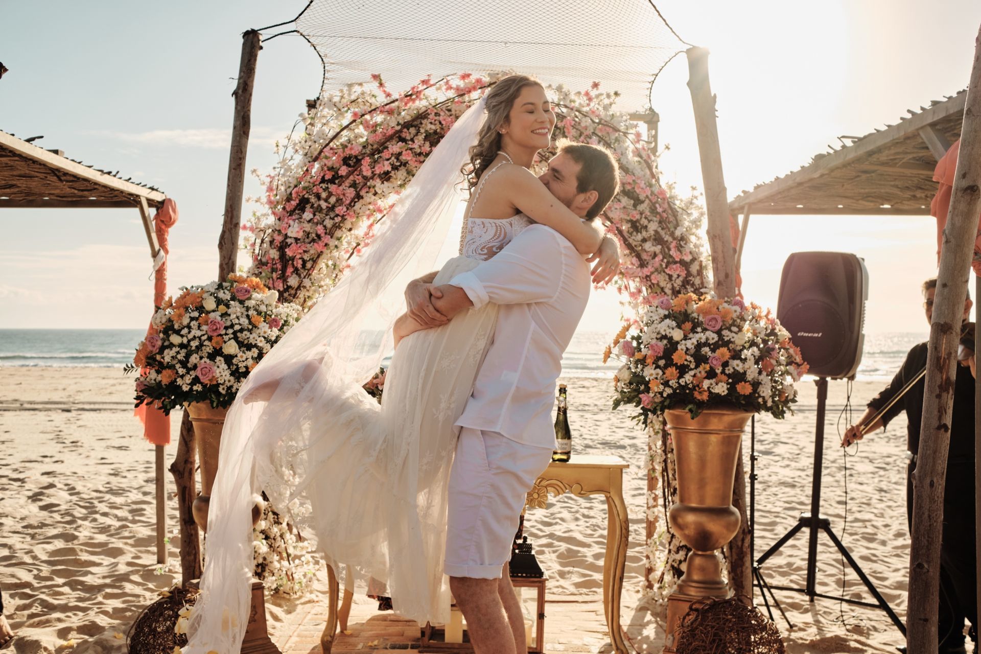 Foto Jesica & Giancarlo | Elopement Wedding | Morro Branco-CE Foto Jesica & Giancarlo | Elopement Wedding | Morro Branco-CE - Imagem 34